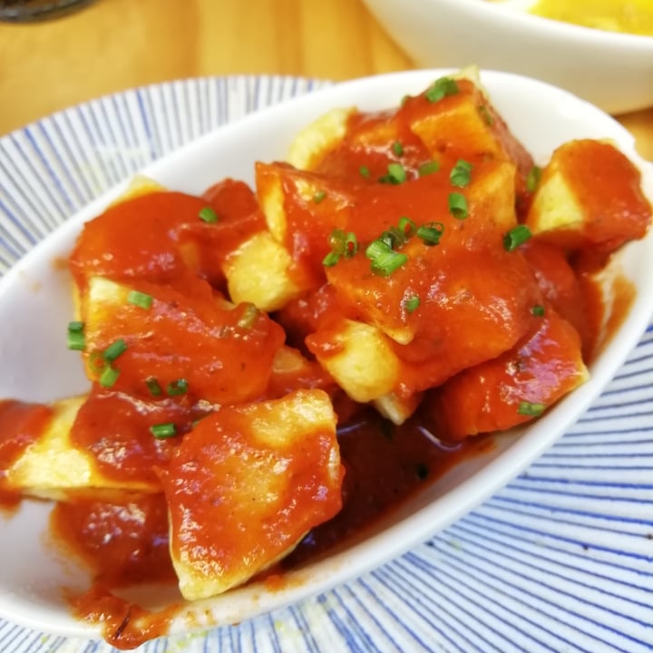 photo of La Vegana patatas bravas shared by @giorgia14 on  18 Nov 2022 - review