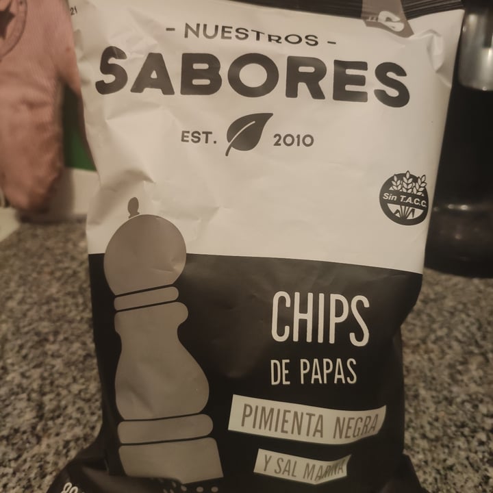 photo of Nuestros Sabores Chips de papas, pimienta y sal marina shared by @nanaaseven on  24 May 2021 - review
