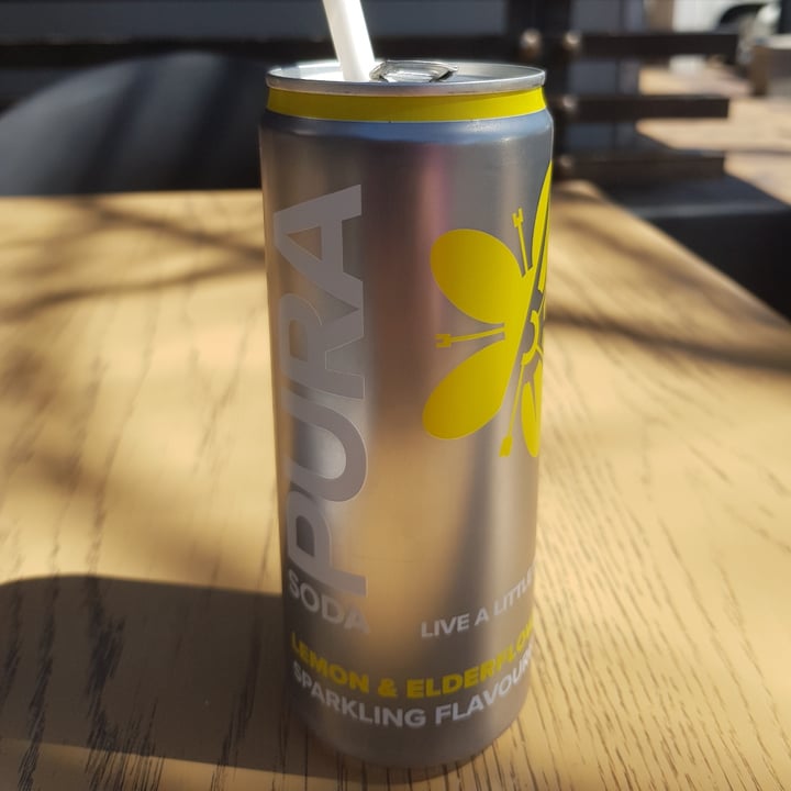 review photo of Pura Soda Lemon & Elderflower sparkling soda shared by @carly1za on 22 Sep 2021 - review