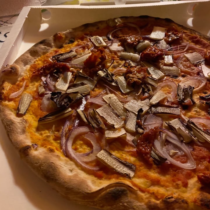 review photo of Pizzeria La Tavernetta Pizza con verdure shared by @ananaskiwy on 09 Jan 2022 - review