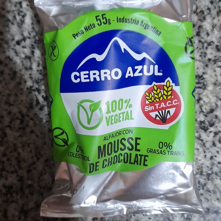 photo of Cerro Azul Alfajor Mousse de Chocolate shared by @marloruu on  05 Jun 2021 - review
