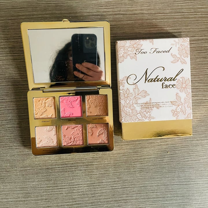 photo of Too Faced Natural Face Contour shared by @luccaferrara on  09 May 2022 - review