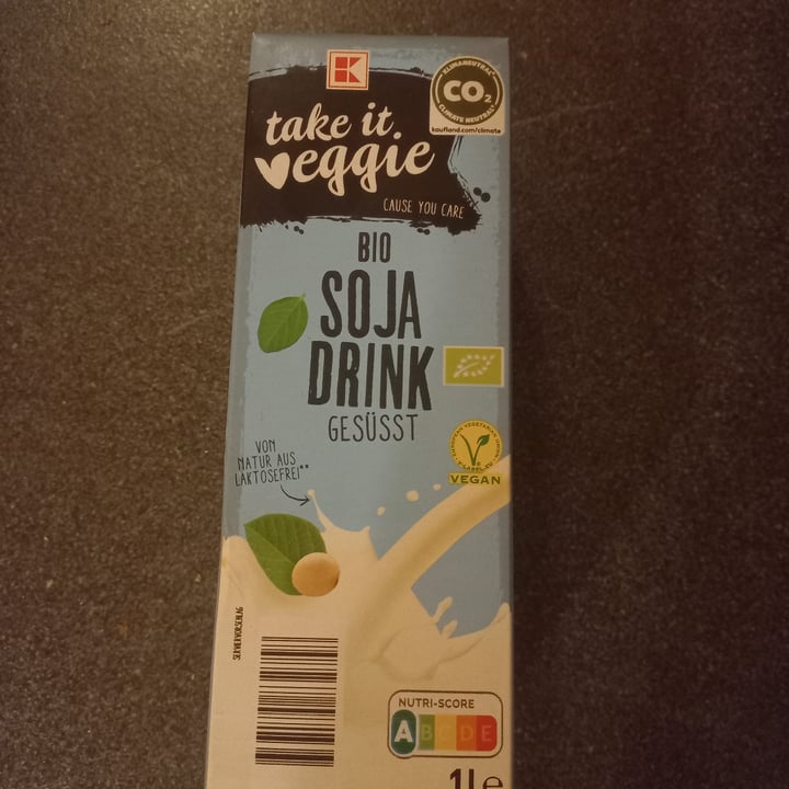 review photo of Kaufland Take it Veggie Organic Soy Drink shared by @tommasorasom on 23 Sep 2022 - review