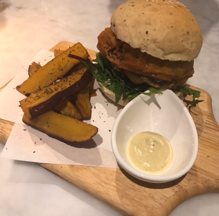 photo of Real Food Portobello Burger shared by @vanessaainsley on  18 Apr 2020 - review