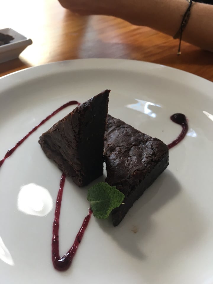photo of Brownies & downieS Vegan Brownie shared by @baliveganguide on  15 May 2019 - review