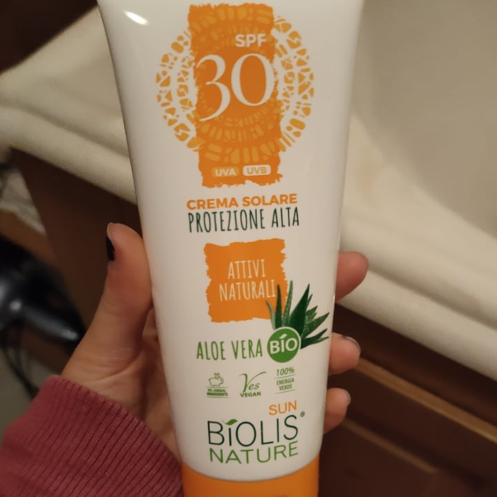 review photo of Biolis Nature Crema solare protezione alta shared by @nodaieh on 05 Apr 2022 - review