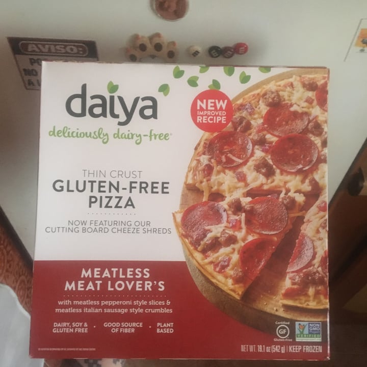 photo of Daiya Meatless Meat Lover’s Pizza shared by @na-vegan-te on  28 Sep 2021 - review