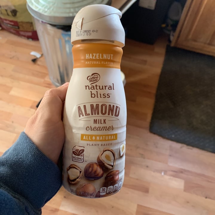 photo of Coffeemate Almond Milk creamer hazelnut shared by @adc0313 on  21 Nov 2020 - review