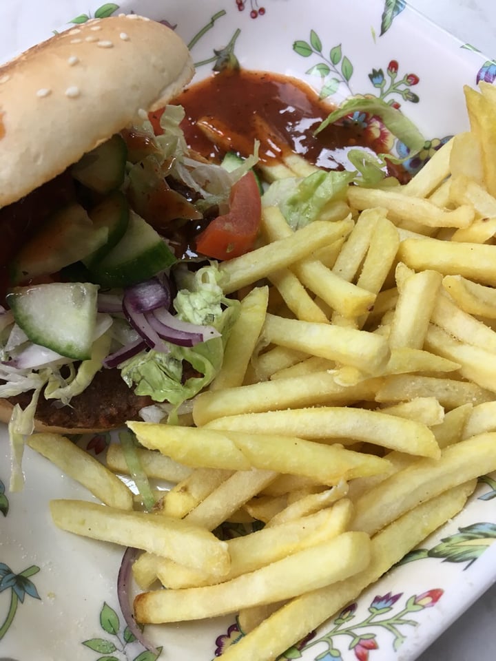 photo of Little Aladdin Soy burger meal shared by @joeypeanutbutter on  25 Mar 2019 - review