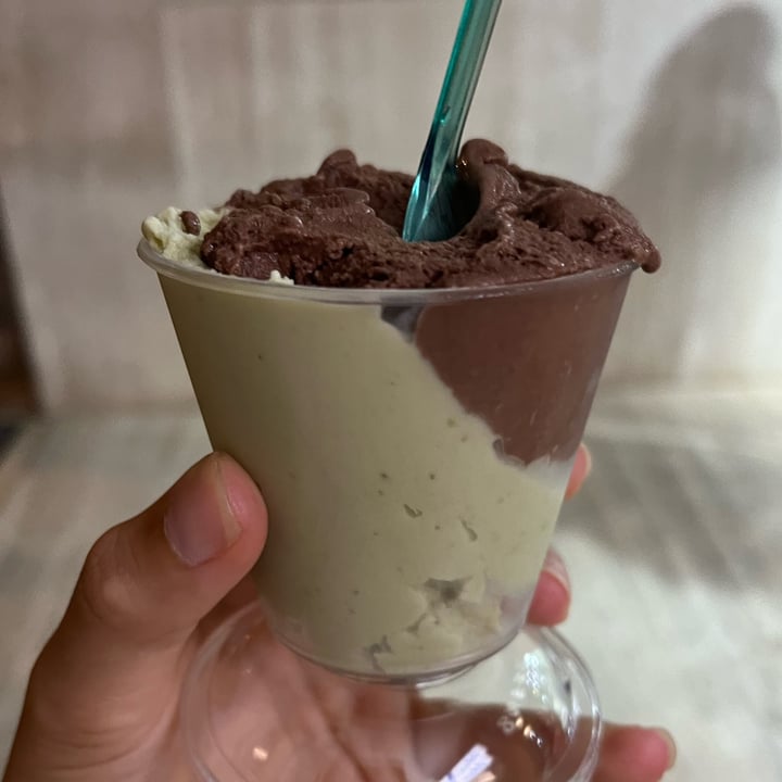 photo of Idro Bar granita cioccolato e pistacchio shared by @giuliawally on  05 Aug 2022 - review