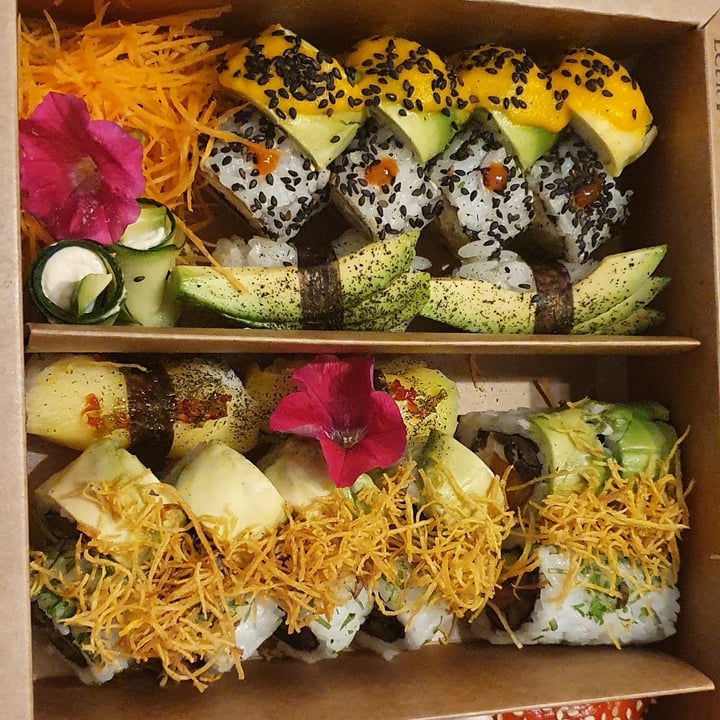 photo of Let it V - Vegan Sushi 40 piezas de sushi a elección shared by @an on  01 May 2021 - review