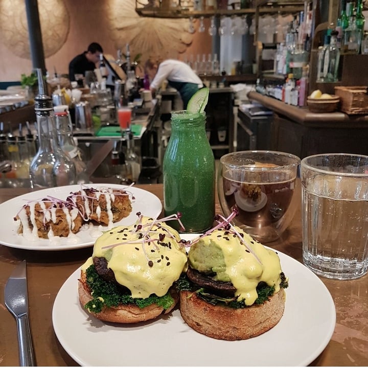 review photo of Farmacy Farmacy Benedict shared by @peterhammer on 10 Dec 2018 - review
