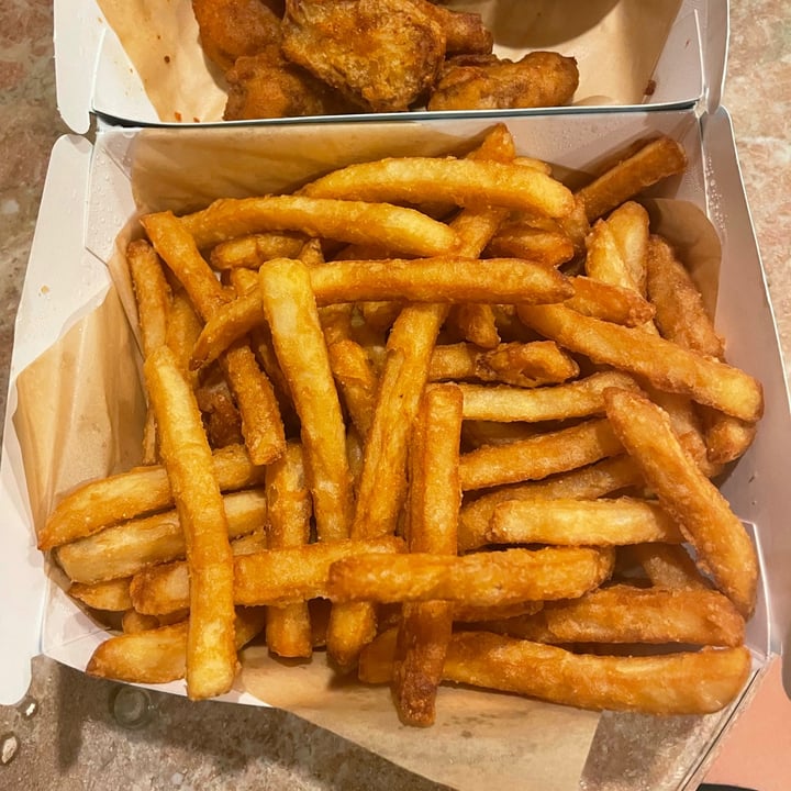 photo of Love Handle  Golden Fries shared by @zoeadamopoulos on  22 Jun 2021 - review