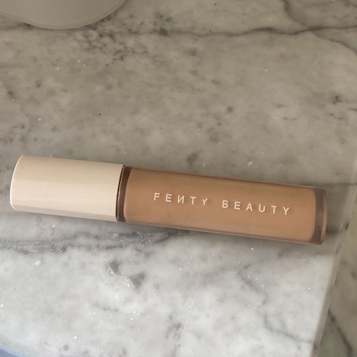 review photo of Fenty Beauty Pro Filt'r Instant Retouch Concealer shared by @gaianap on 24 Jun 2022 - review