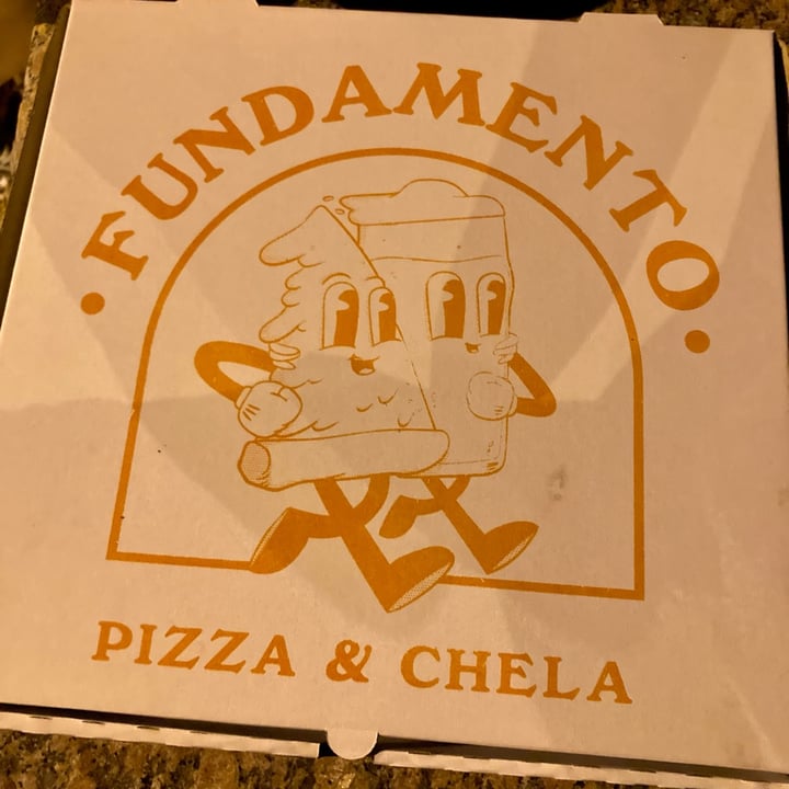 photo of Fundamento pizza americana vegana shared by @oscartorres10 on  19 Nov 2022 - review