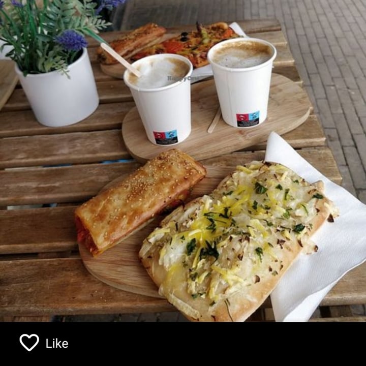 review photo of Dutch Vegan Bakery Surinamese Pastry shared by @jenzibar on 14 Oct 2022 - review