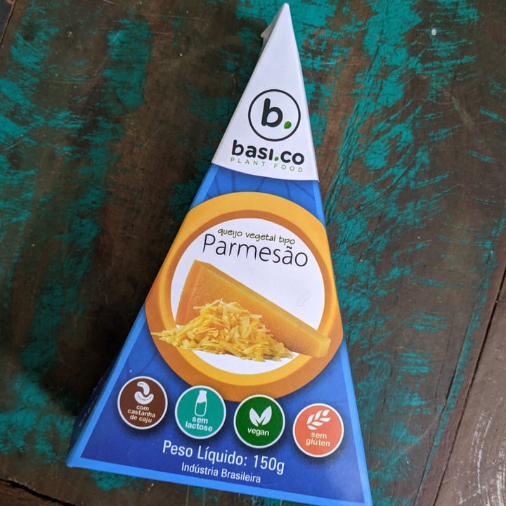 photo of Basi.co Parmesão shared by @maynutriveg on  05 Jan 2022 - review