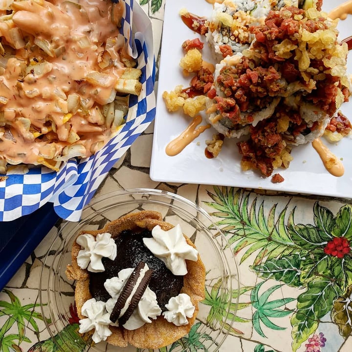 photo of Sea Ranger Seafood Station Animal-style fries, vegan sushi, Oreo fried ice cream shared by @yokat22 on  28 Apr 2019 - review