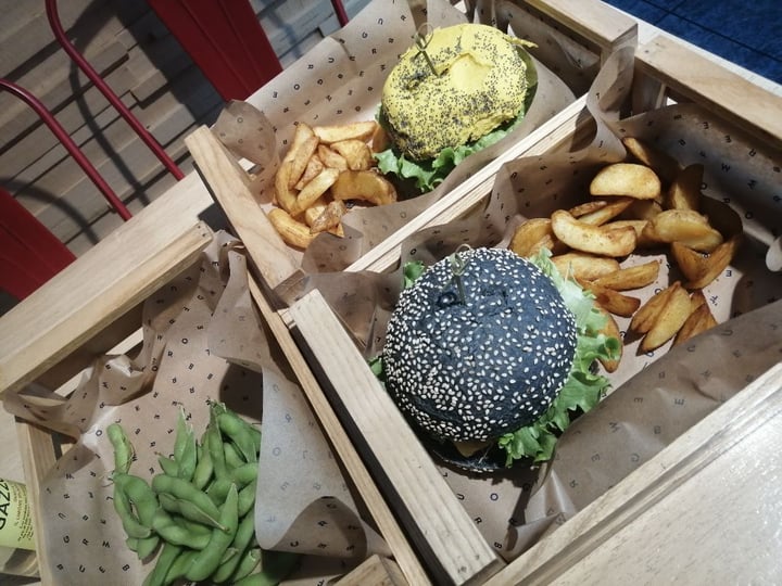 photo of Flower Burger Flower burger shared by @55alex97 on  19 Feb 2020 - review