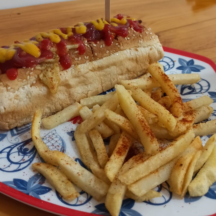 photo of Mercy vegan food Hiphop hotdog shared by @vtopia on  05 Oct 2020 - review