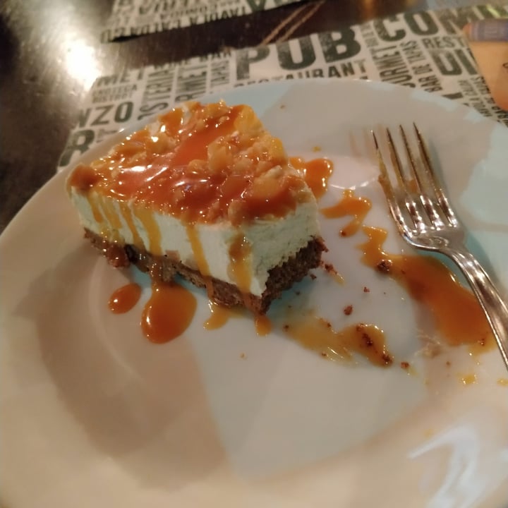 photo of Heaven Door Rock Pub Cheesefake Al Caramello Salato shared by @loremily on  19 Jul 2021 - review