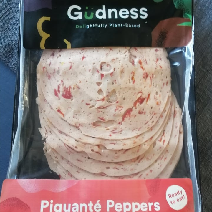 photo of Gudness Plant-Based Deli Gudness Picante Peppers Cold Cut Sandwich Slices shared by @veg4 on  05 Oct 2021 - review