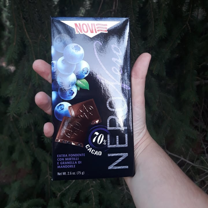 review photo of Novi Nero Nero extrafondente con mirtilli e mandorle shared by @suamaestacy on 08 Oct 2022 - review