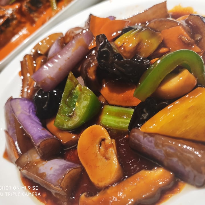 photo of Green on Earth Vegetarian Cafe Braised Eggplant shared by @juzm0i on  06 Sep 2020 - review