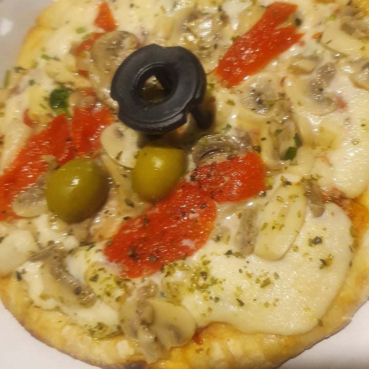 photo of Pizzeria El Golpe Pizza de champignones shared by @amoronada on  28 Jun 2021 - review