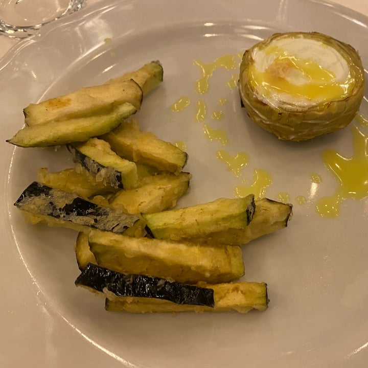 photo of Villa Dei Desideri menù vegetariano diciottesimo shared by @laum0 on  03 Jul 2022 - review