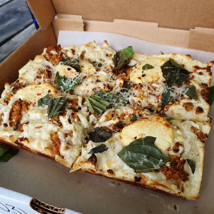 photo of Boxcar Pizza Bianca Pizza shared by @paniwilson on  21 Aug 2021 - review