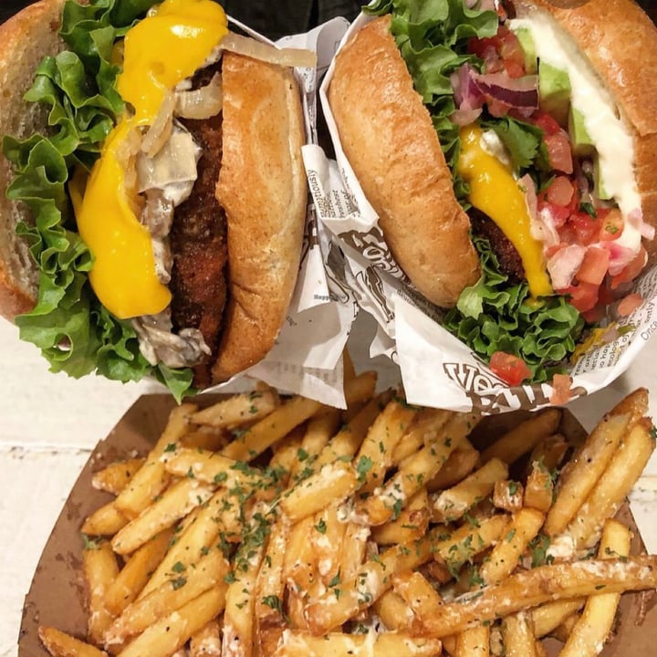 photo of VeganBurg San Francisco Cracked Mayo shared by @beth707 on  22 Mar 2022 - review