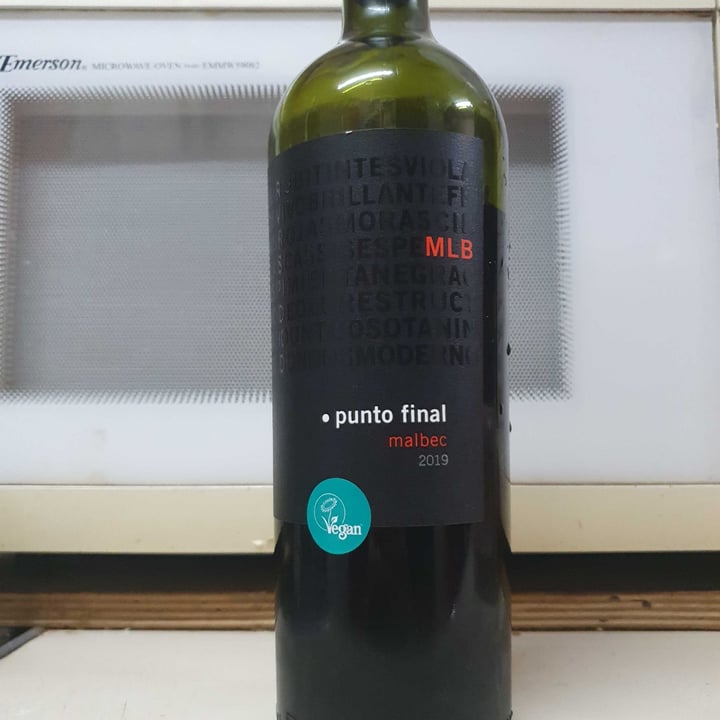review photo of Punto final Vino Punto Final shared by @sabrilafuente on 09 May 2021 - review