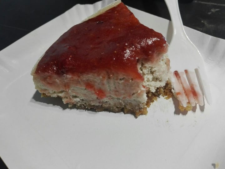 photo of Vica (Delivery Only) Cheesecake de frutos rojos shared by @marionleslie on  09 Jan 2020 - review