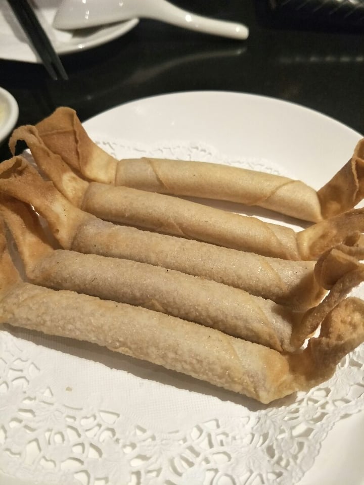 photo of Din Tai Fung Yam paste wrapped in crispy spring roll shared by @lou on  24 Apr 2019 - review