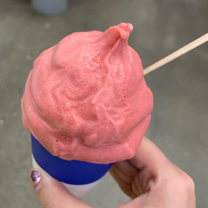 photo of IKEA Restaurant Strawberry Ice shared by @veghui on  21 Dec 2021 - review