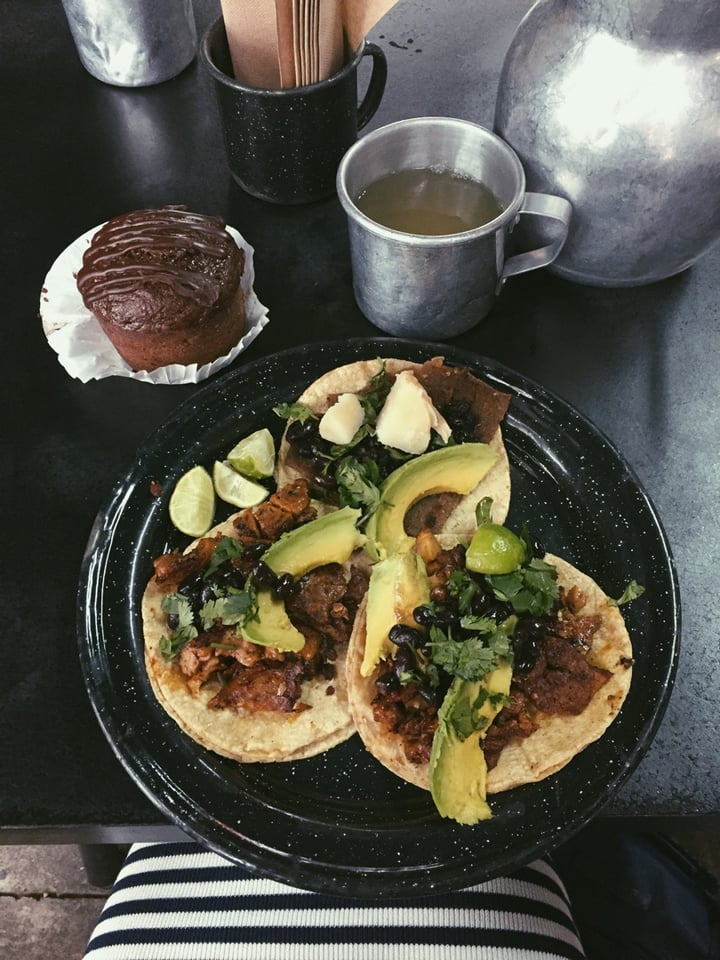 photo of Por Siempre Vegana Taquería Vegan tacos shared by @proteccionplaneta on  12 Dec 2019 - review
