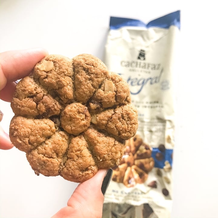 photo of Cachafaz Galletas Integral De Avena Con Chips De Chocolate shared by @enveganada on  28 Feb 2020 - review