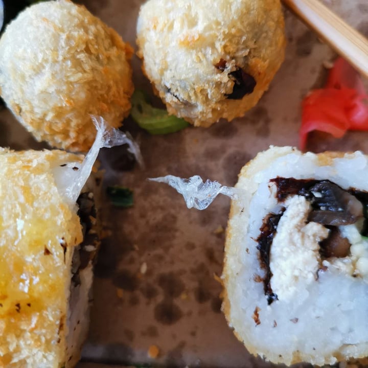 photo of Yasai Vegan Sushi Achoclonad@s shared by @esbueno on  01 Mar 2020 - review