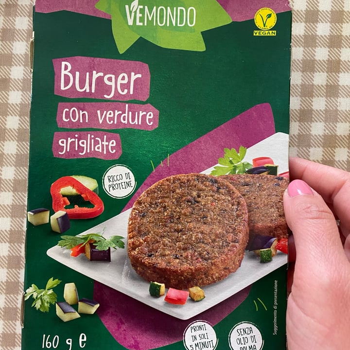 review photo of Vemondo Burger con Verdure Grigliate shared by @elisacarlotta on 11 Mar 2022 - review