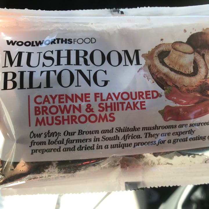 Woolworths Food Mushroom Biltong Cayenne Flavoured Brown & Shiitake