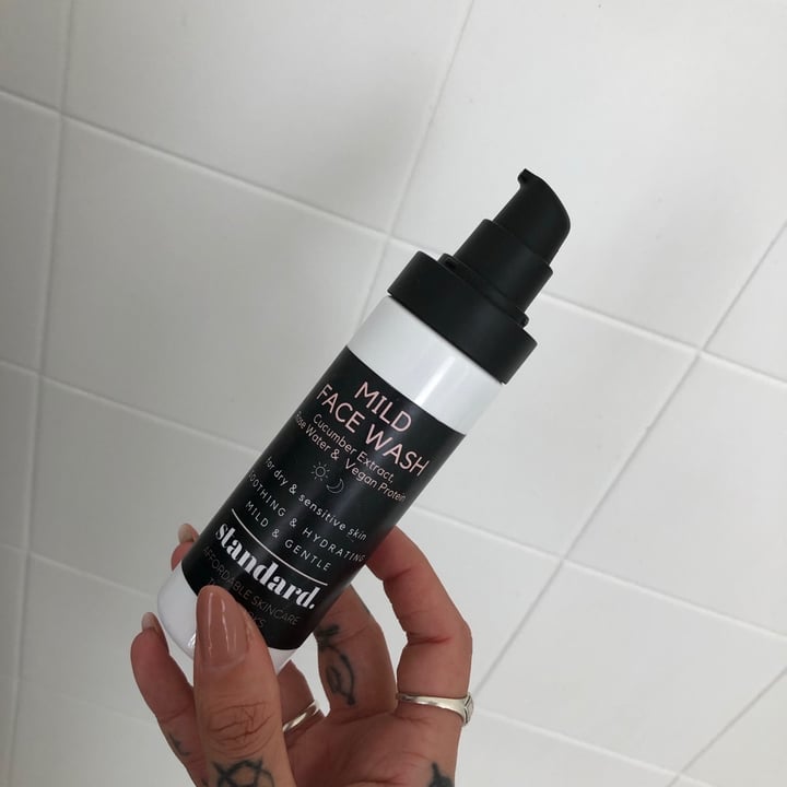 review photo of Standard Beauty Mild Face Wash shared by @flowerstastebad on 06 Sep 2021 - review