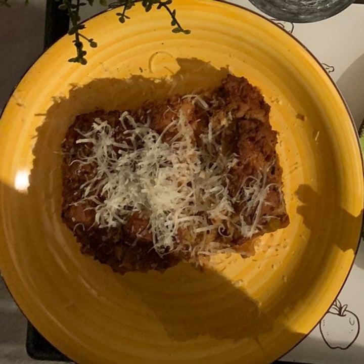 photo of Universo Vegano Lasagna al ragú veg shared by @giuliadentice on  12 Dec 2021 - review