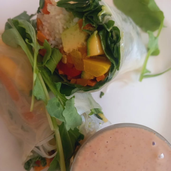 photo of Leafy Greens Rice paper roll shared by @chloewho on  21 Oct 2021 - review