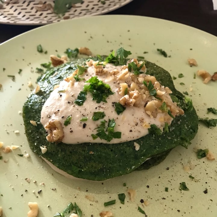 photo of El Enano Verde Panqueques de espinacas con crema agria shared by @oreesevilla on  12 Nov 2020 - review