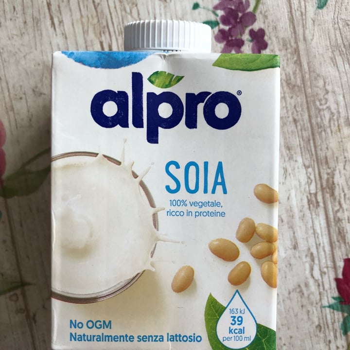 photo of Alpro Latte di soia shared by @piccolacucinadicasa on  17 Apr 2022 - review