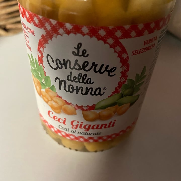 photo of Le conserve della nonna Ceci giganti shared by @rebeccagreco99 on  19 Mar 2022 - review