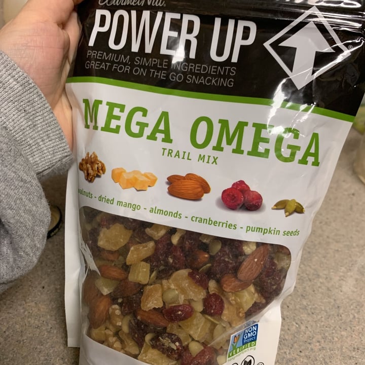 photo of Power Up Mega omega trail mix shared by @blawar on  30 Dec 2020 - review