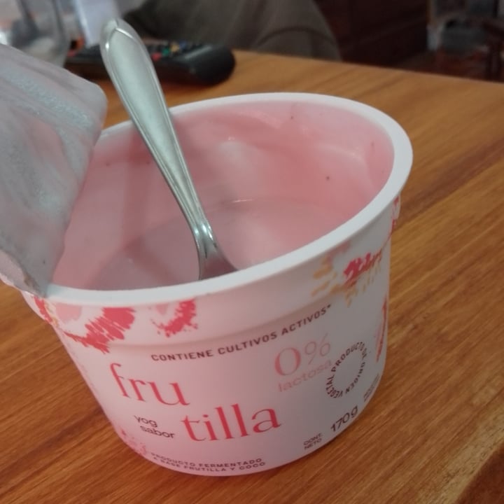 photo of Quimya Yogur sabor Frutilla shared by @cafexito on  07 Oct 2021 - review