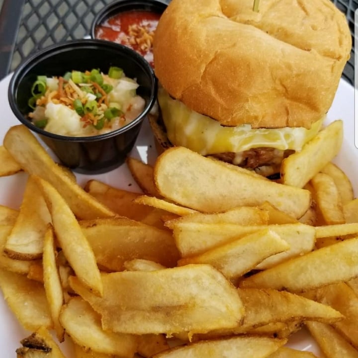 photo of The Tilted Tiki Beyond Beef Burger shared by @ashwickety on  16 Mar 2021 - review